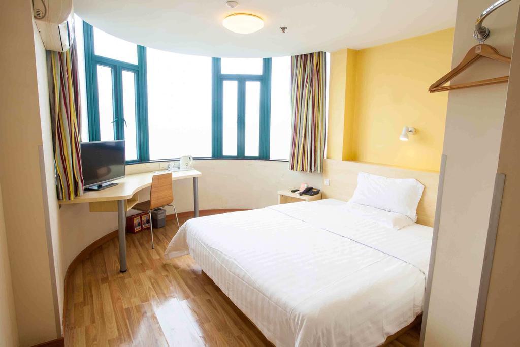 7Days Inn Mei Zhou Bin Fang Avenue Mai Châu Phòng bức ảnh