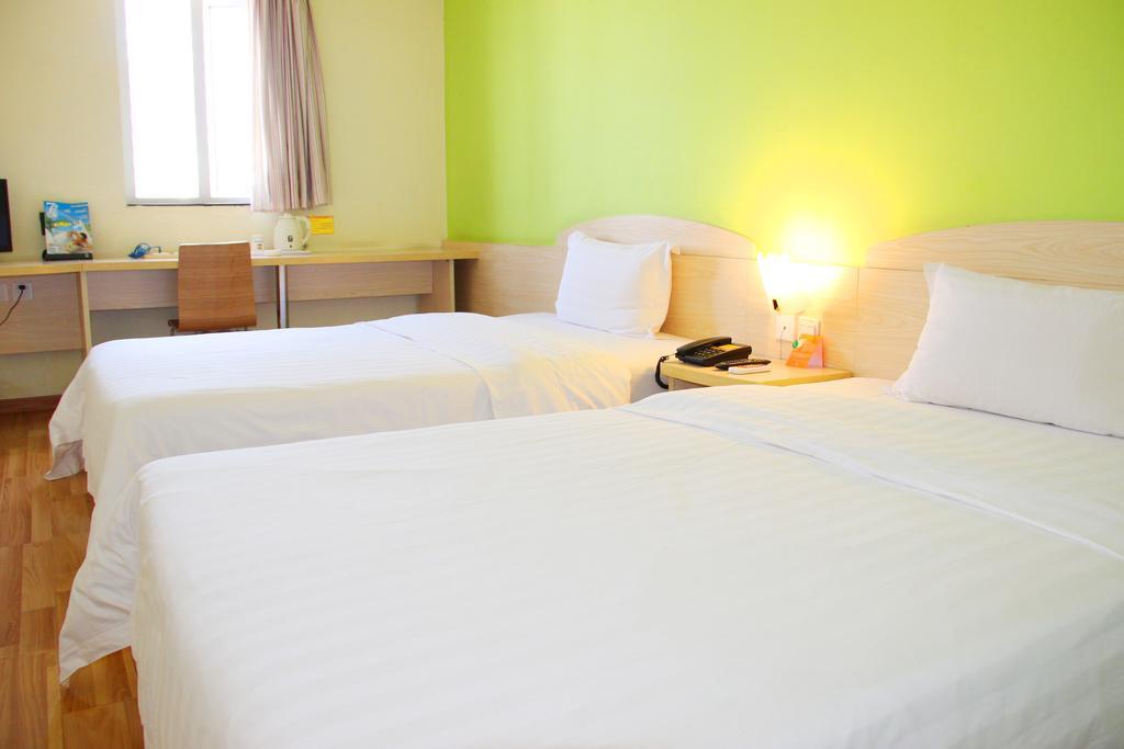7Days Inn Mei Zhou Bin Fang Avenue Mai Châu Ngoại thất bức ảnh