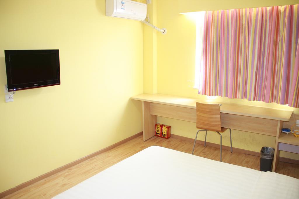 7Days Inn Mei Zhou Bin Fang Avenue Mai Châu Ngoại thất bức ảnh
